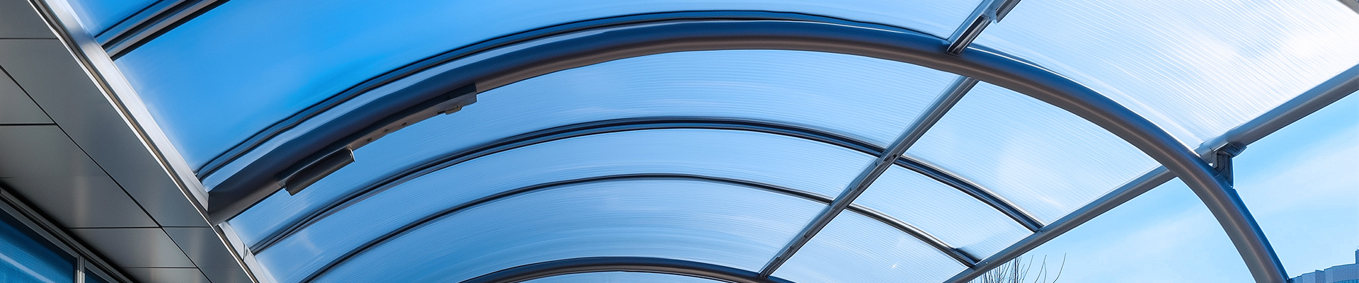 Transparent polycarbonate sheet awning