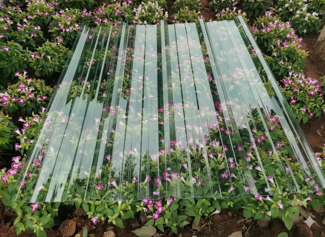 PC Corrugated Sheet （Transparent）